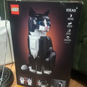 LEGO Ideas Black and White Cat Set